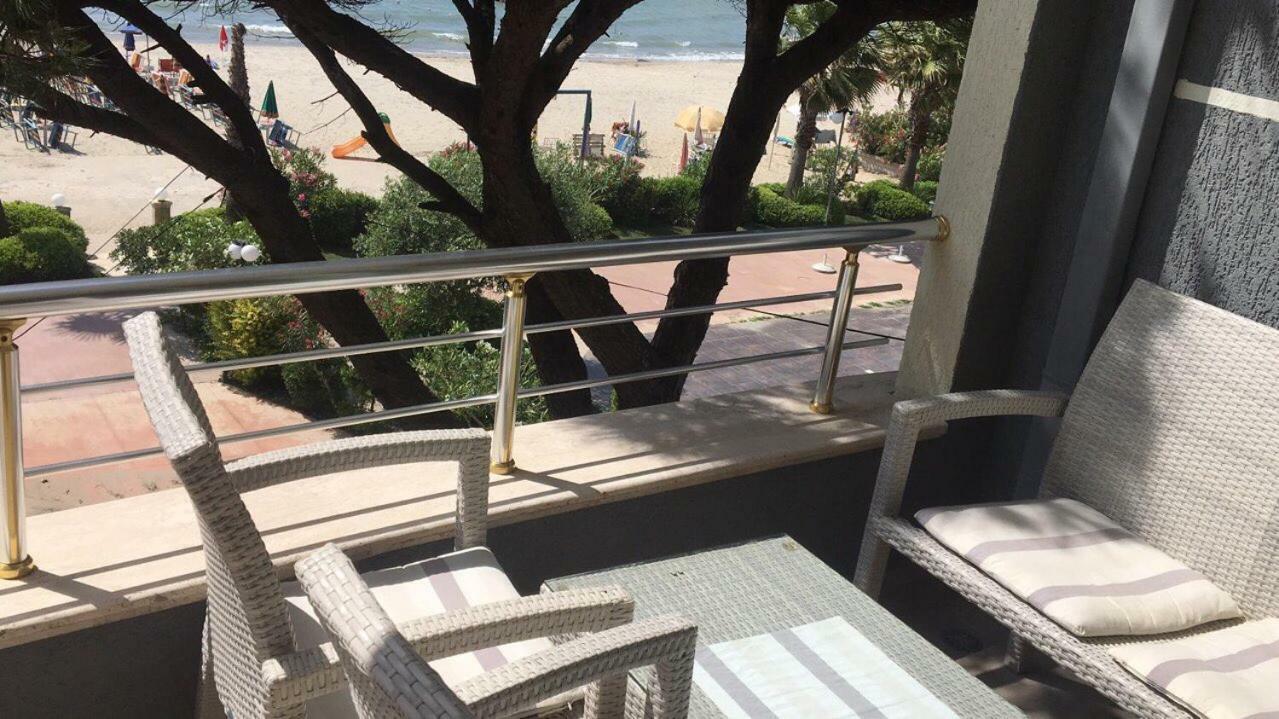 גולם Mali I Robit Beachfront Apartment מראה חיצוני תמונה