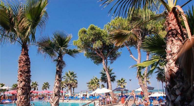 גולם Mali I Robit Beachfront Apartment מראה חיצוני תמונה