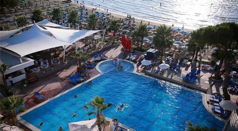 גולם Mali I Robit Beachfront Apartment מראה חיצוני תמונה