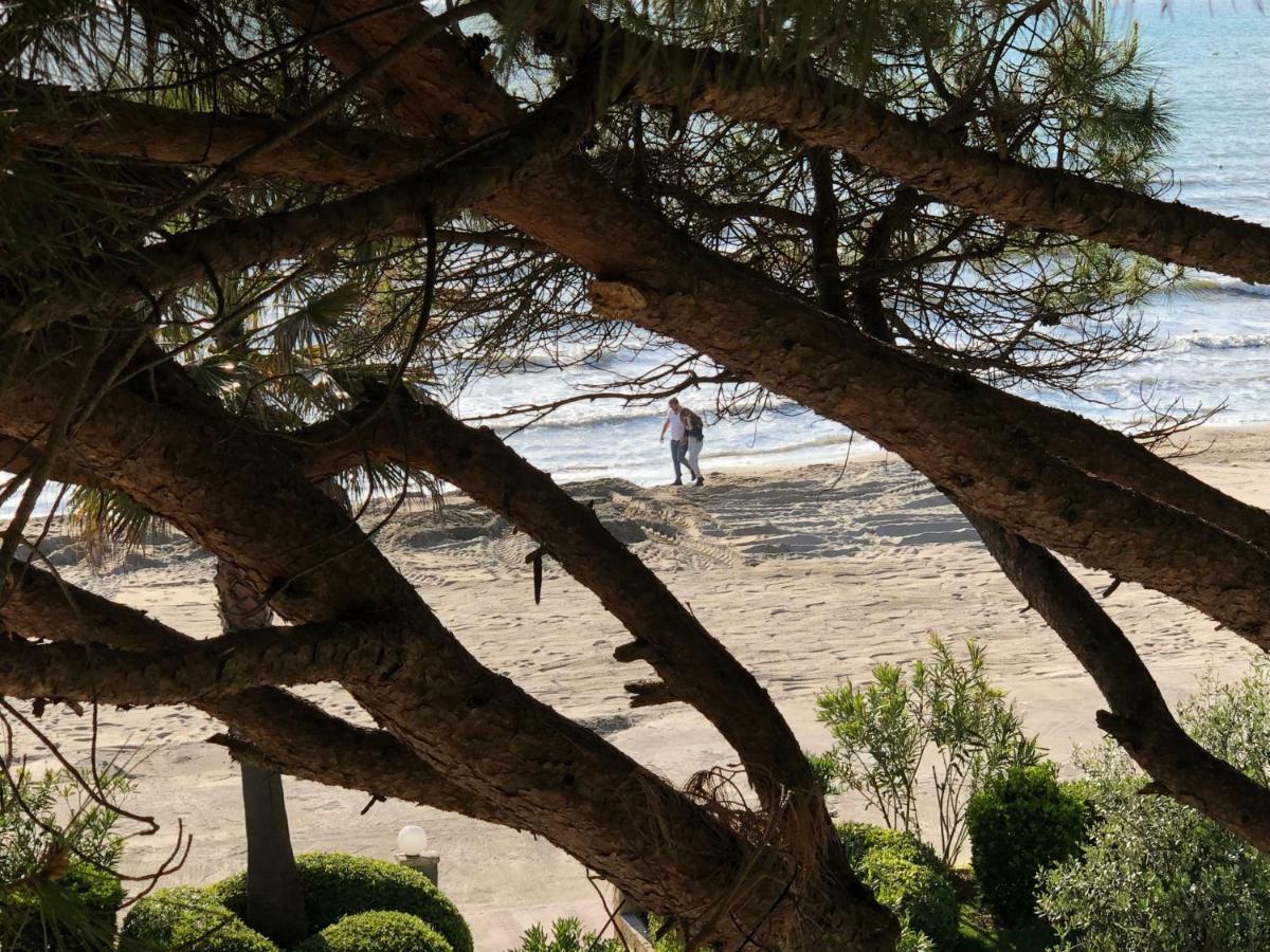 גולם Mali I Robit Beachfront Apartment מראה חיצוני תמונה